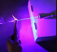 激光手電筒有多危險(xiǎn)，看完不禁讓人背后發(fā)涼，怪不得國(guó)內(nèi)禁止售賣
